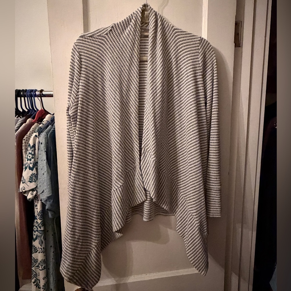 Chicos Cozy Open-Front Shawl Cardigan - Gray Stripe